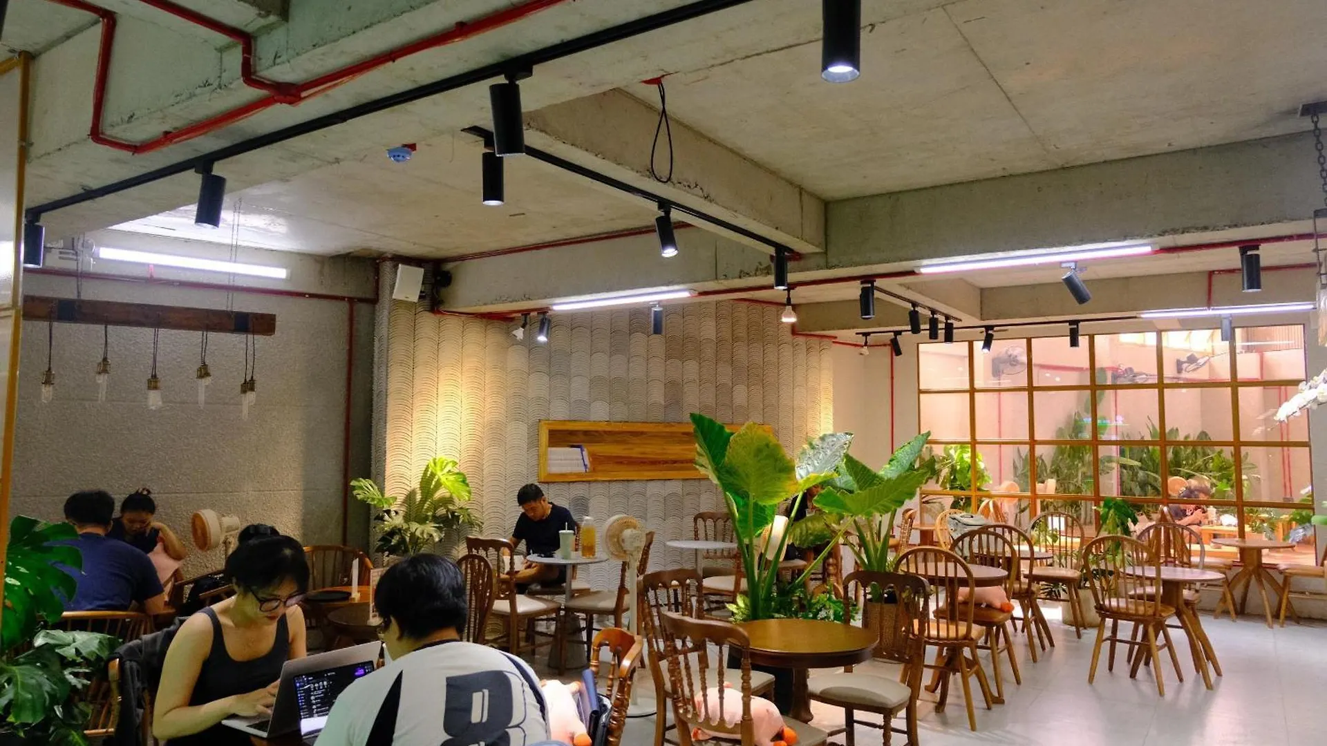 Neru Hostel & Coffee Ho Chi Minh City 0*,  Vietnam